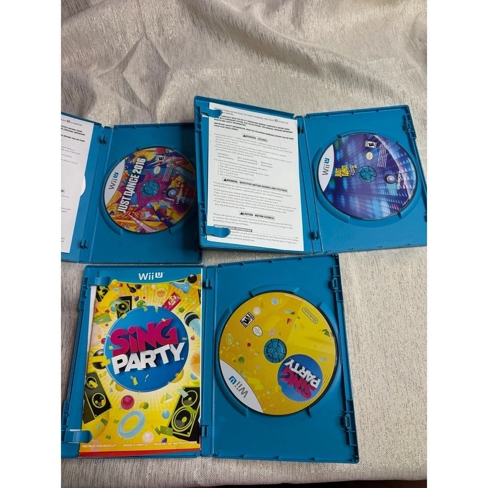 Wii U Just Dance Disney Party family bundle